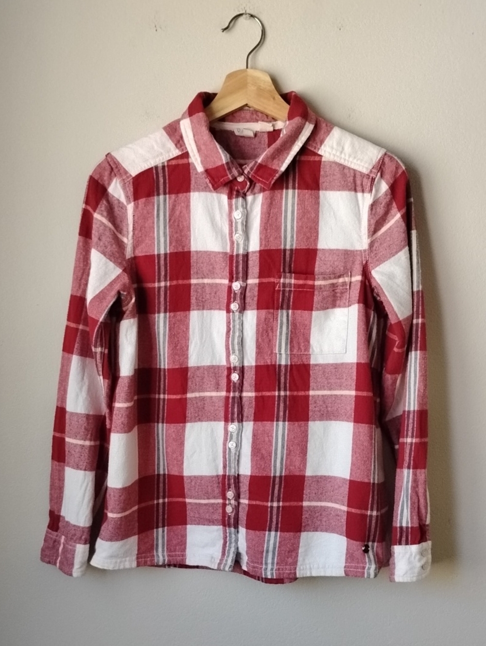 Roxy Women's Size S Red and White Plaid Flannel Shirt